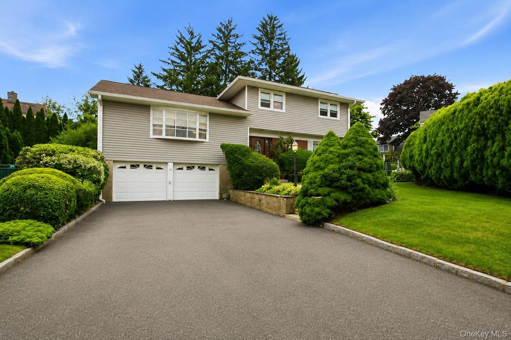16 Baldwin Lane, Scarsdale, NY 10583
