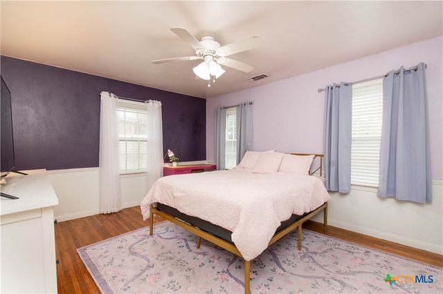 417 E 14th Avenue, Belton, TX 76513