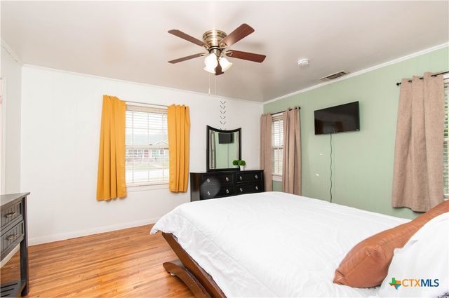 417 E 14th Avenue, Belton, TX 76513