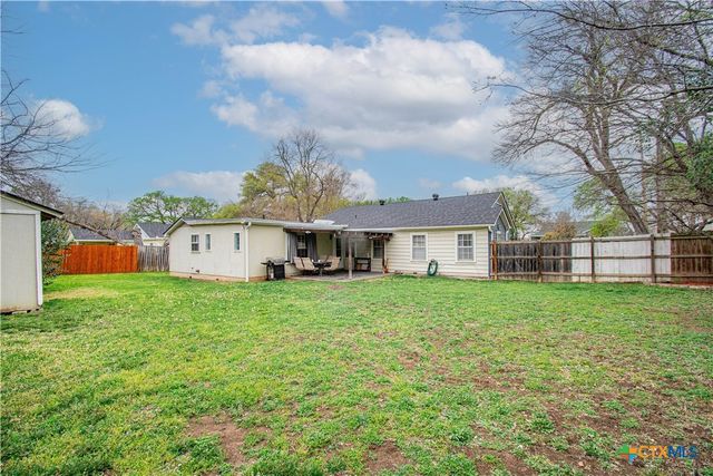 417 E 14th Avenue, Belton, TX 76513