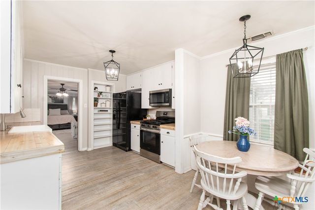 417 E 14th Avenue, Belton, TX 76513