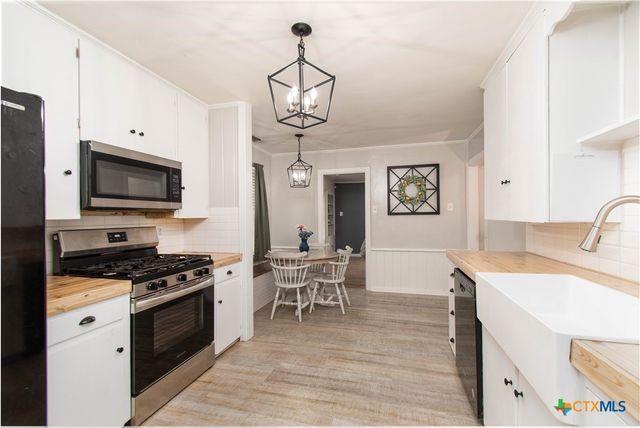 417 E 14th Avenue, Belton, TX 76513