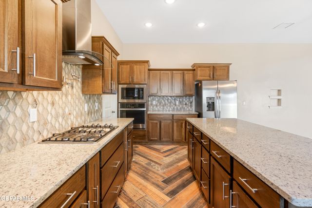 415 Masoud Court, El Paso, TX 79932
