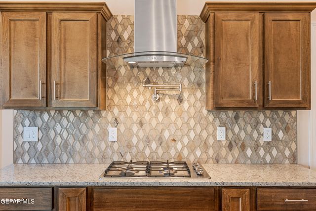 415 Masoud Court, El Paso, TX 79932