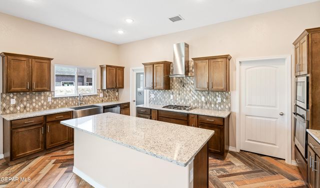 415 Masoud Court, El Paso, TX 79932