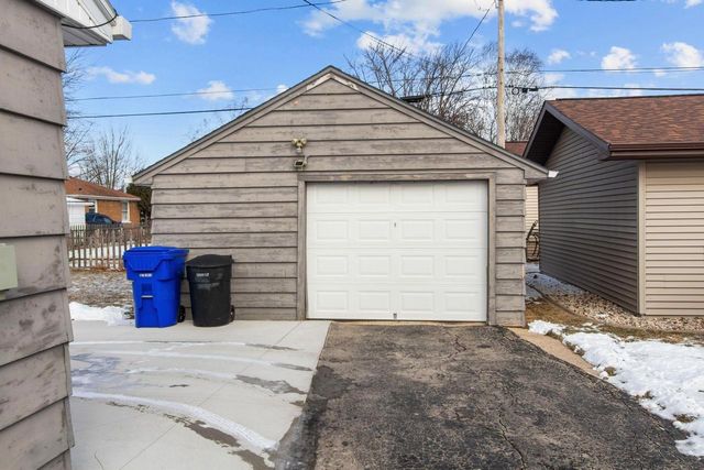 920 E MARQUETTE STREET, Appleton, WI 54911