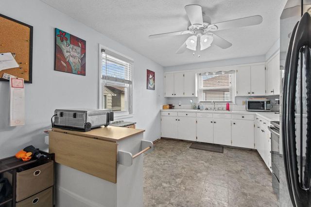 920 E MARQUETTE STREET, Appleton, WI 54911