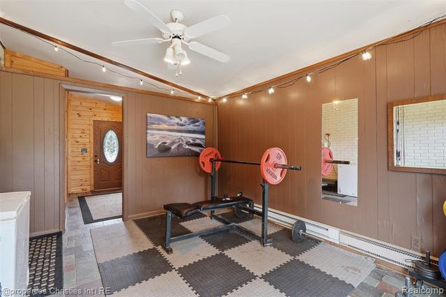 1318 S Williams Lake Road, White Lake, MI 48386