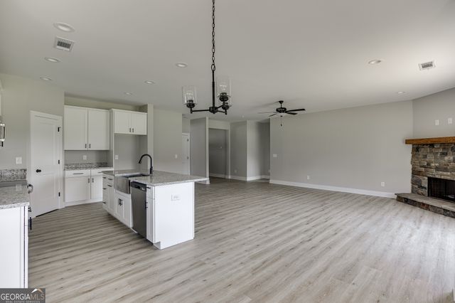 155 Creek Stone Drive 8, Hartwell, GA 30643