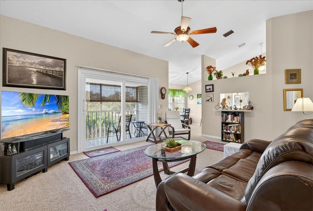 1810 Waterford Drive 6, Vero Beach, FL 32966