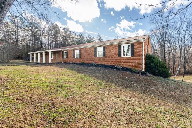 181 Salem Rd., Spout Spring, VA 24593