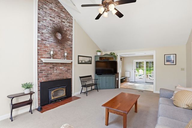 29 Washington Drive, Acton, MA 01720