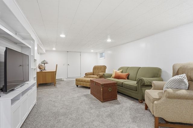 29 Washington Drive, Acton, MA 01720