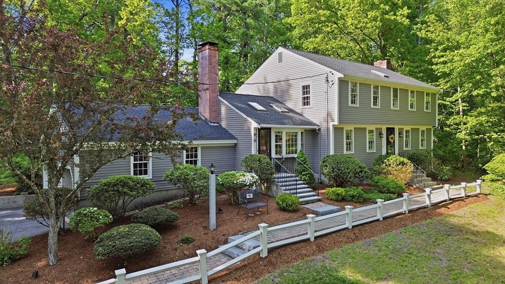 29 Washington Drive, Acton, MA 01720