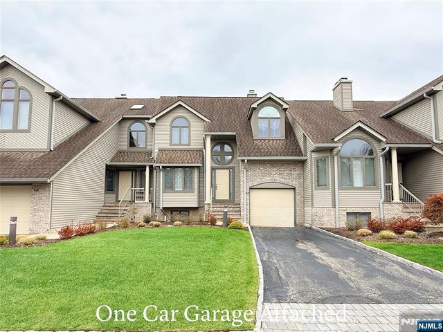 205 Beech Court, Norwood, NJ 07648