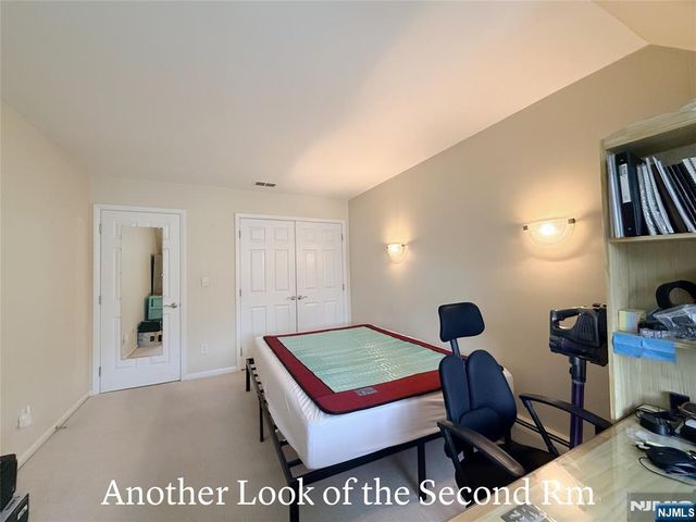 205 Beech Court, Norwood, NJ 07648