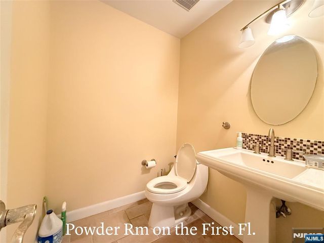 205 Beech Court, Norwood, NJ 07648