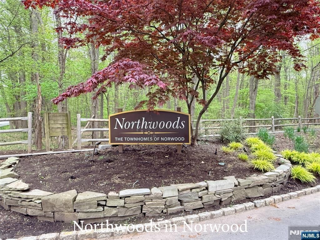 205 Beech Court, Norwood, NJ 07648