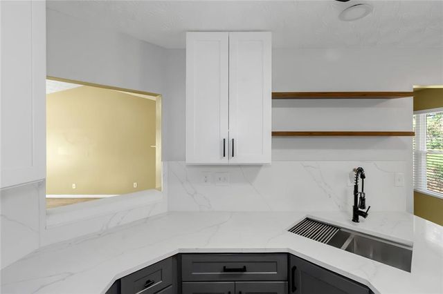 731 Bridgewood Court, Lithonia, GA 30058