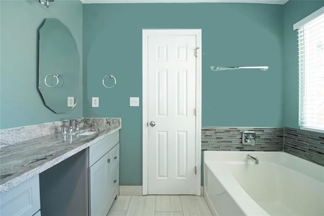 731 Bridgewood Court, Lithonia, GA 30058