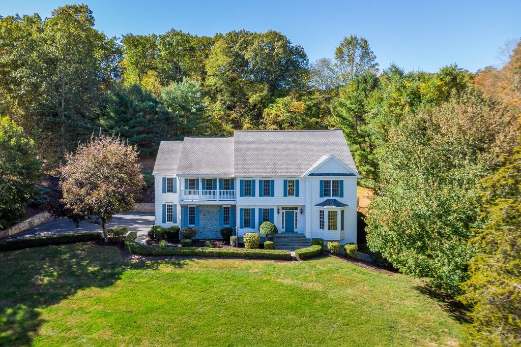 54 Lake Ridge Road, Southbury, CT 06488