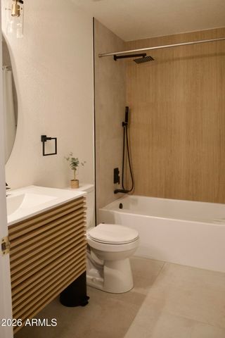 3114 W MARK Lane, Phoenix, AZ 85083