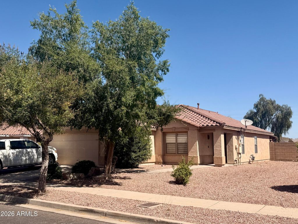 3114 W MARK Lane, Phoenix, AZ 85083