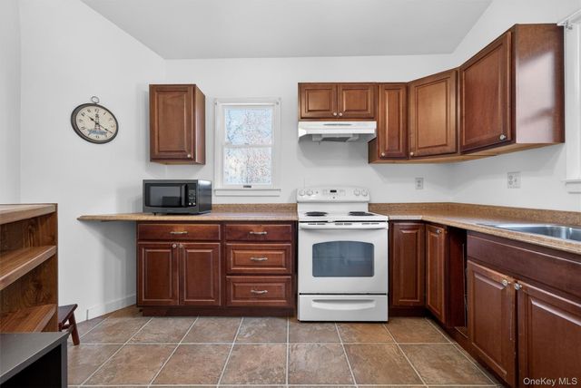 220 M And M Road, Middletown, NY 10940