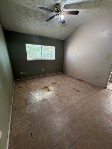 6905 Greenyard Drive, Houston, TX 77086