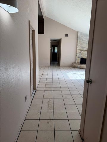 6905 Greenyard Drive, Houston, TX 77086
