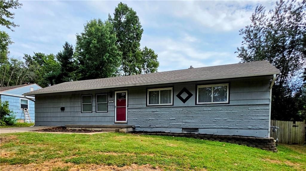 11013 E 53rd Terrace, Raytown, MO 64133