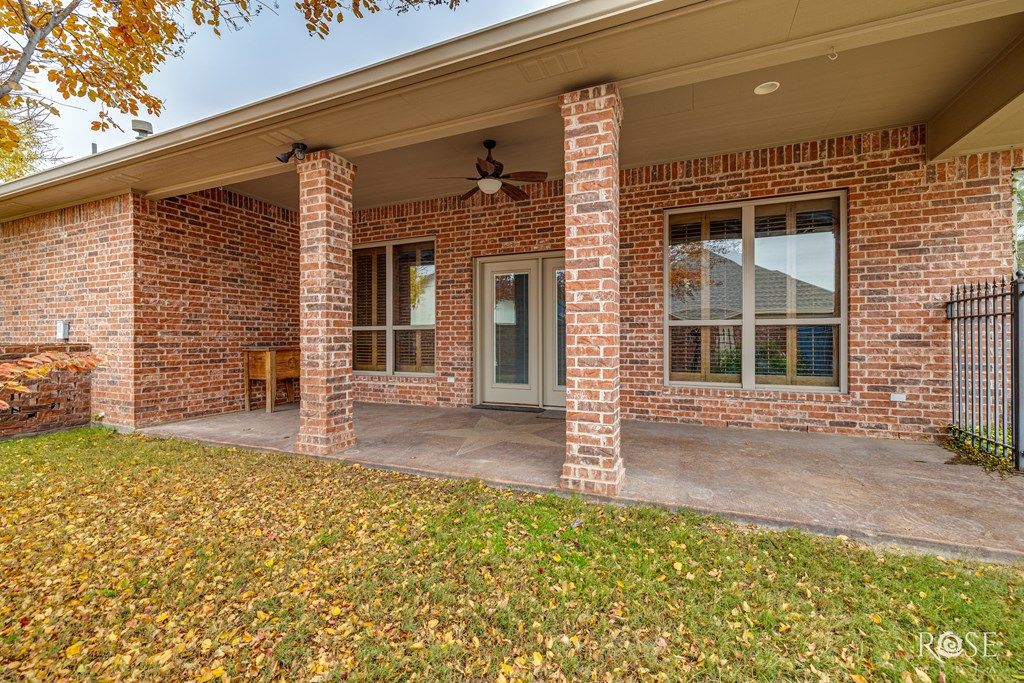 Image 28 of property listing at 5533 Club Park Way, San Angelo, TX 76904