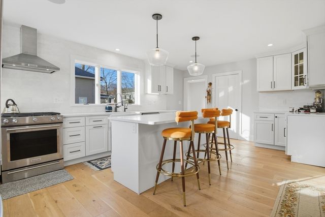 6 Everett Street, Stoneham, MA 02180