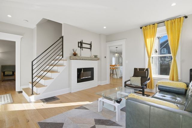 6 Everett Street, Stoneham, MA 02180