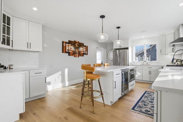 6 Everett Street, Stoneham, MA 02180