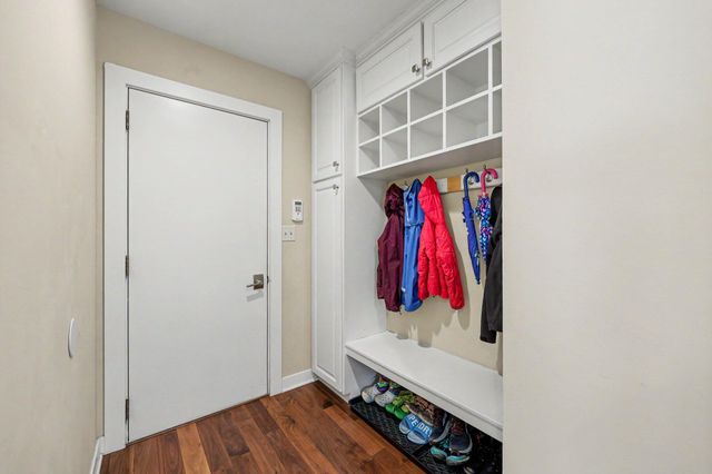 2728 Holyoke Lane, Ann Arbor, MI 48103