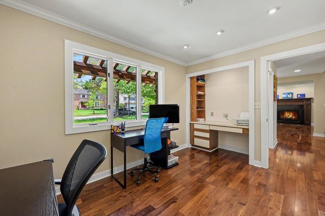 2728 Holyoke Lane, Ann Arbor, MI 48103