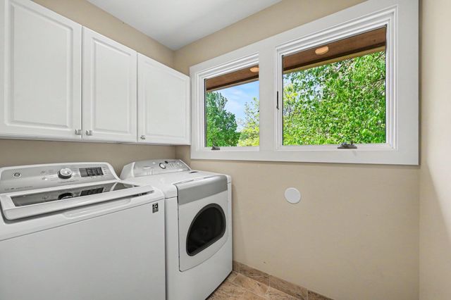 2728 Holyoke Lane, Ann Arbor, MI 48103