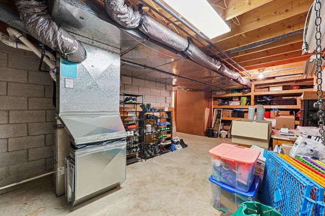 2728 Holyoke Lane, Ann Arbor, MI 48103