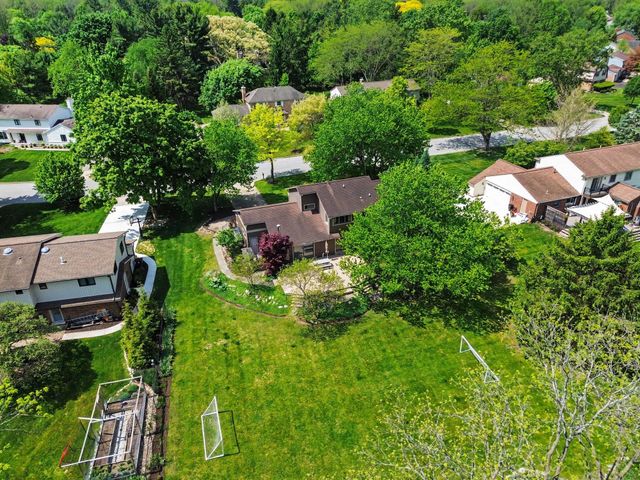 2728 Holyoke Lane, Ann Arbor, MI 48103