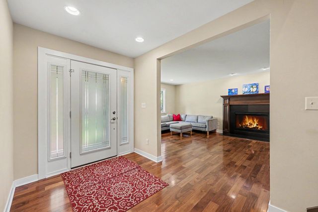 2728 Holyoke Lane, Ann Arbor, MI 48103