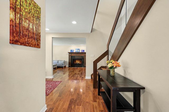2728 Holyoke Lane, Ann Arbor, MI 48103