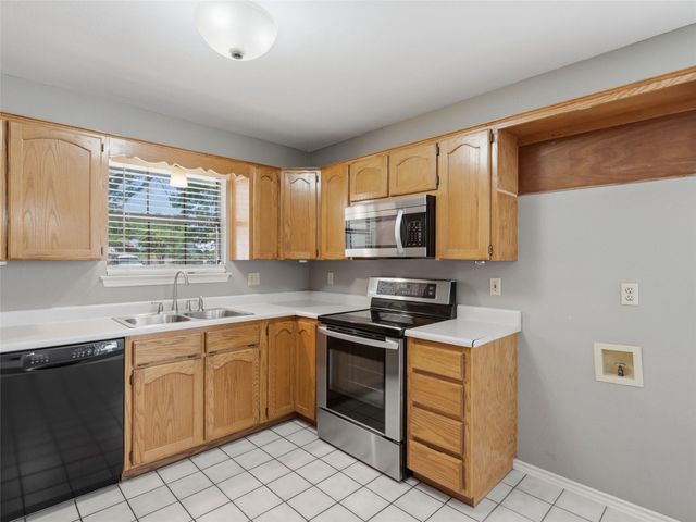 526 Riverside DR, New Braunfels, TX 78130