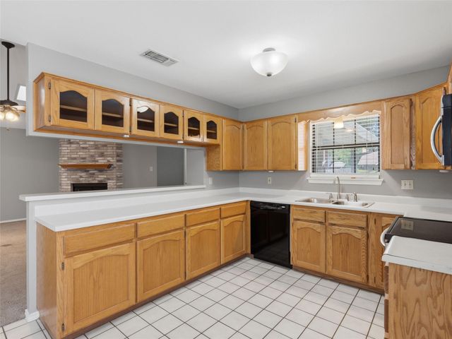 526 Riverside DR, New Braunfels, TX 78130