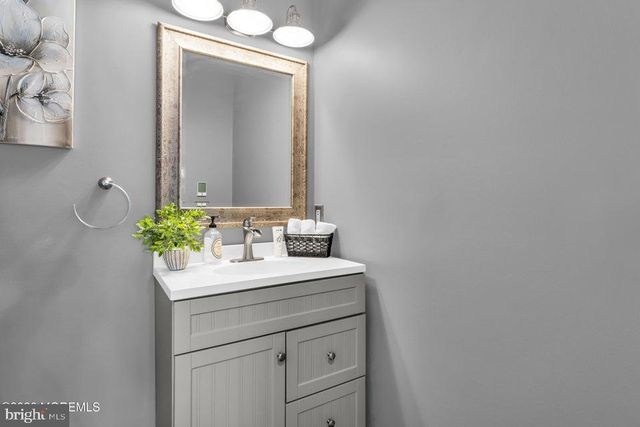 5 STARBOARD CT, Brick, NJ 08723