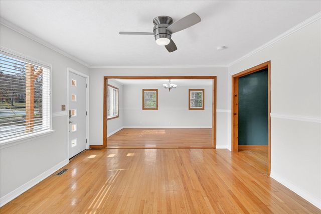 1345 E Walnut Street, Springfield, MO 65802