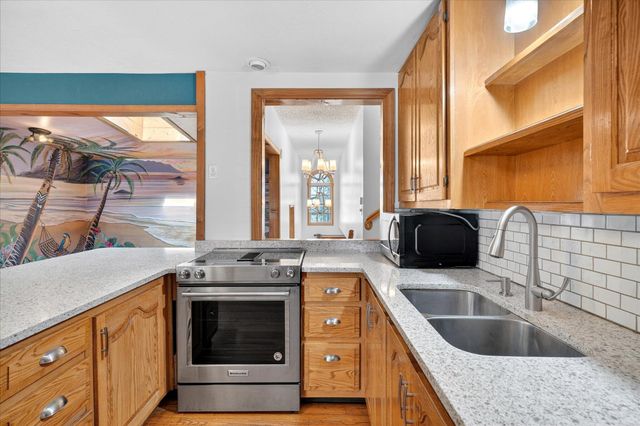 1345 E Walnut Street, Springfield, MO 65802