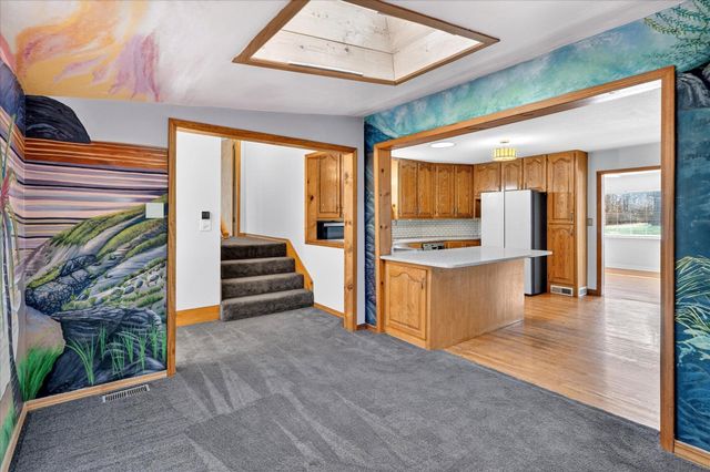 1345 E Walnut Street, Springfield, MO 65802