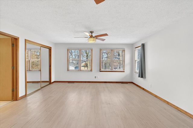 1345 E Walnut Street, Springfield, MO 65802