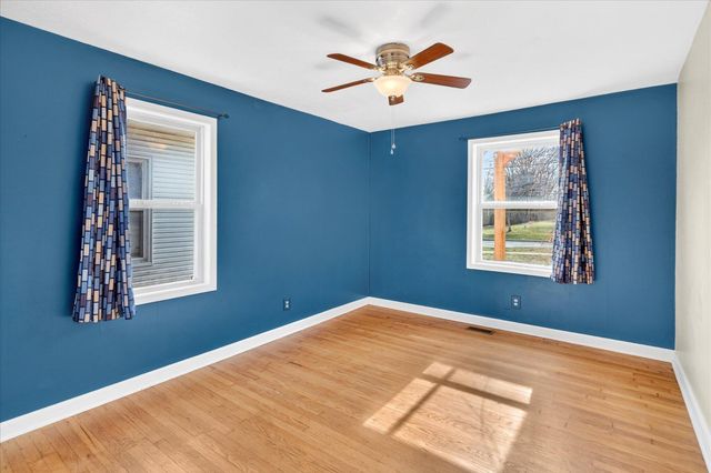 1345 E Walnut Street, Springfield, MO 65802